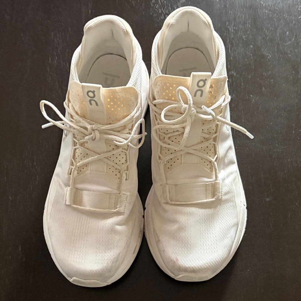 On Cloud Running white Athletic Shoes